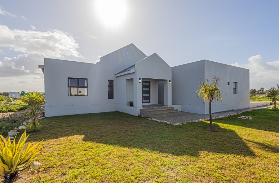4 Bedroom Property for Sale in Long Acres Country Estate Western Cape
